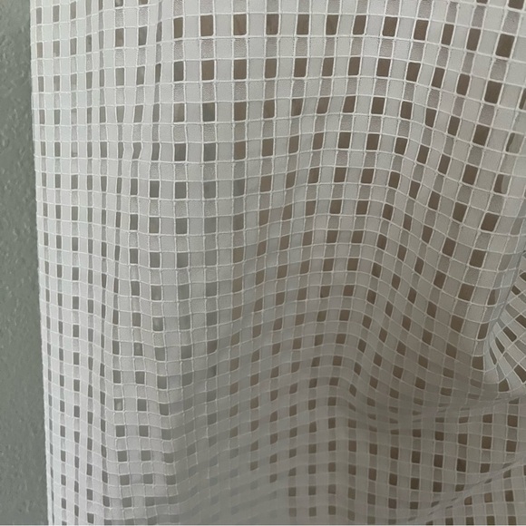 EARTH MUSIC ECOLOGY sz M White Window Pane Short Sleeve Blouse Navy Trim - Picture 2 of 6